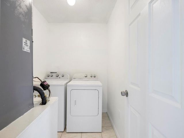 981 SW Mcelroy Avenue, Port St Lucie, FL 34984