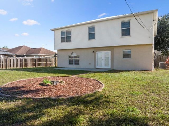981 SW Mcelroy Avenue, Port St Lucie, FL 34984