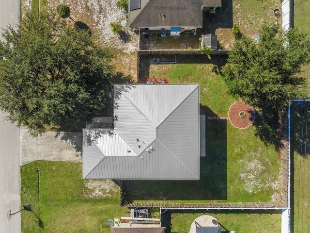 981 SW Mcelroy Avenue, Port St Lucie, FL 34984