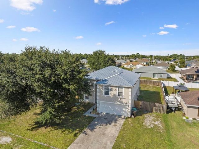 981 SW Mcelroy Avenue, Port St Lucie, FL 34984