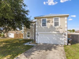 981 SW Mcelroy Avenue, Port St Lucie, FL 34984