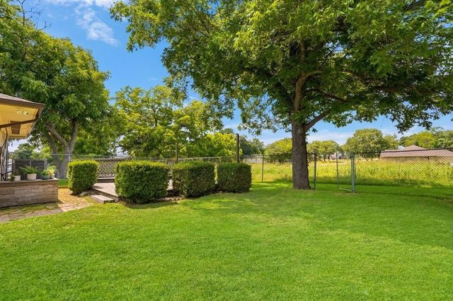 526 14th Street, Hempstead, TX 77445