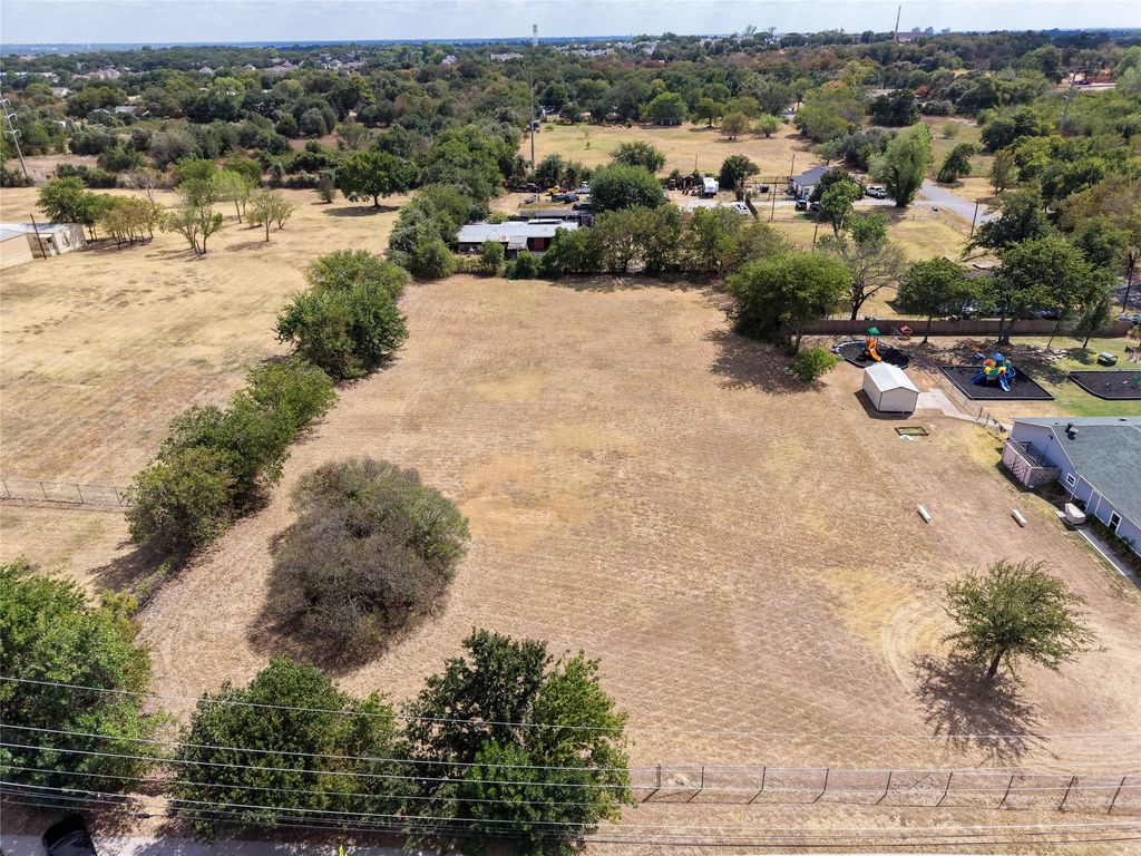 7208 John T White Road, Fort Worth, TX 76120 — photo 2