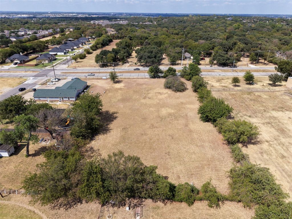 7208 John T White Road, Fort Worth, TX 76120 — photo 4