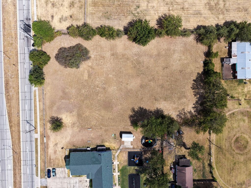 7208 John T White Road, Fort Worth, TX 76120 — photo 5