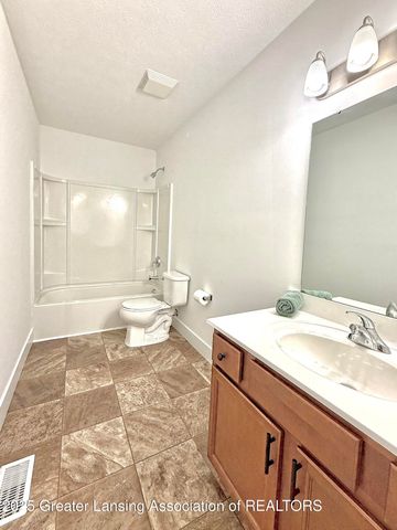 1820 Merganser Drive, Holt, MI 48842