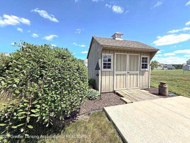 1820 Merganser Drive, Holt, MI 48842