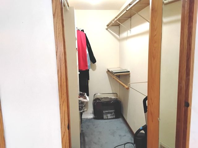 11410 S Neenah Avenue, Worth, IL 60482