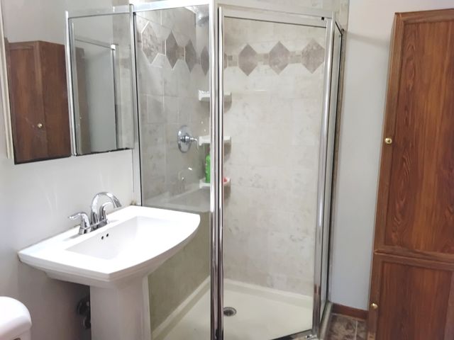 11410 S Neenah Avenue, Worth, IL 60482