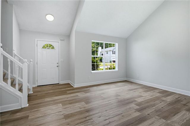 2493 Willenhall Way, Lithonia, GA 30058