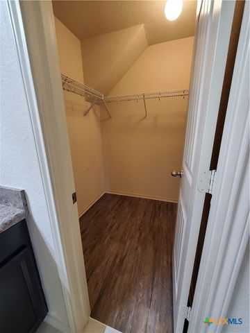 1536 Gateshead Drive, Seguin, TX 78155