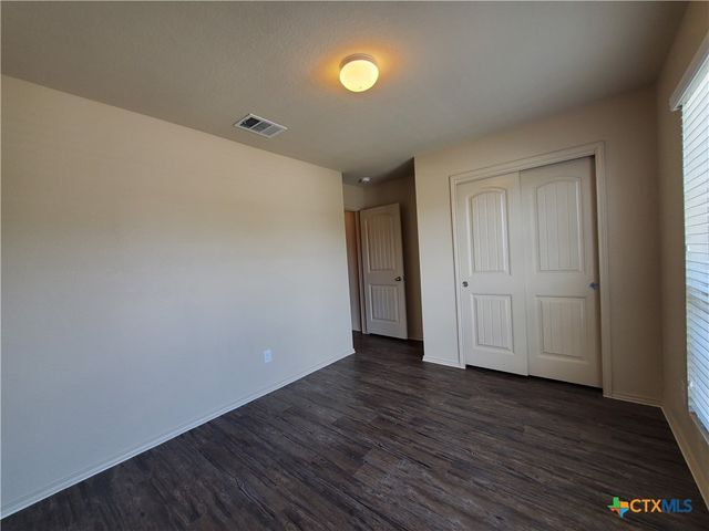 1536 Gateshead Drive, Seguin, TX 78155