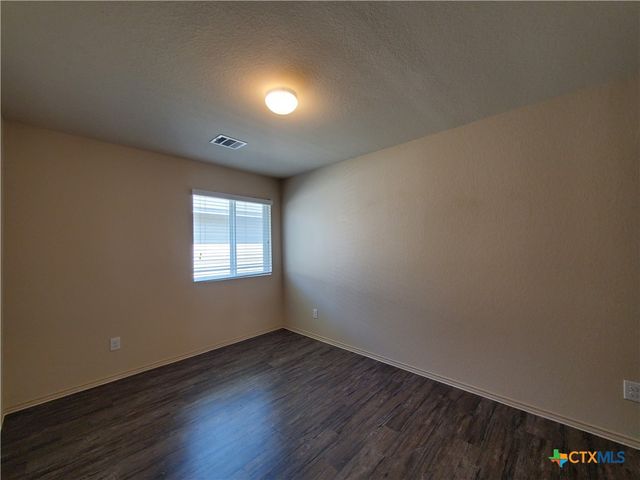 1536 Gateshead Drive, Seguin, TX 78155