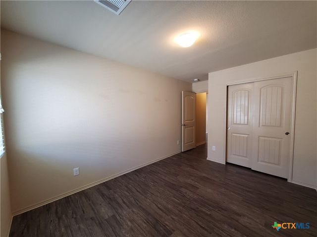 1536 Gateshead Drive, Seguin, TX 78155