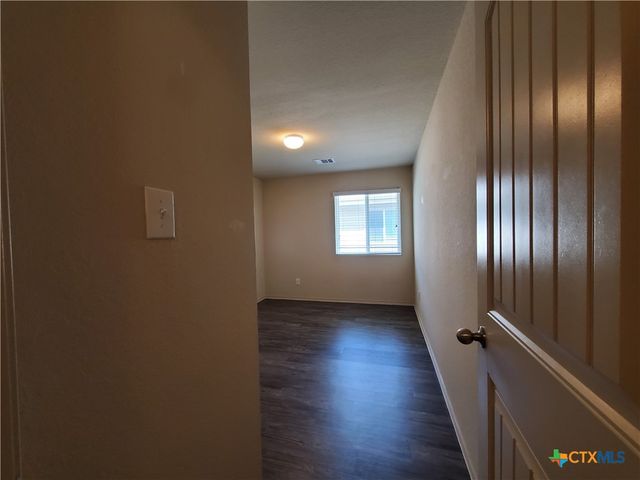 1536 Gateshead Drive, Seguin, TX 78155