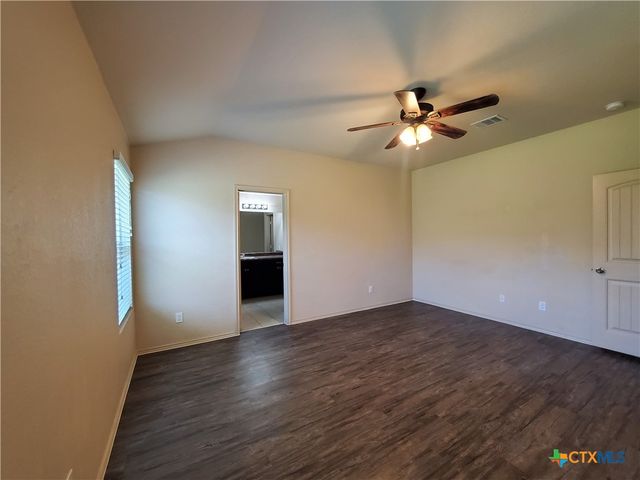 1536 Gateshead Drive, Seguin, TX 78155