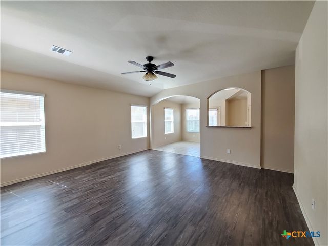 1536 Gateshead Drive, Seguin, TX 78155
