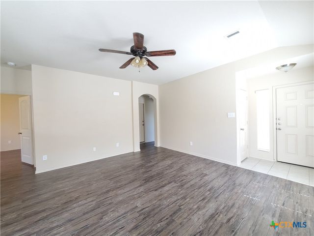 1536 Gateshead Drive, Seguin, TX 78155