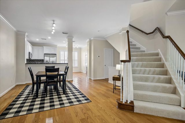 1001 Van Buren Street, Houston, TX 77019