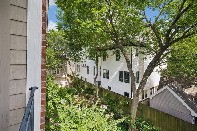 1001 Van Buren Street, Houston, TX 77019