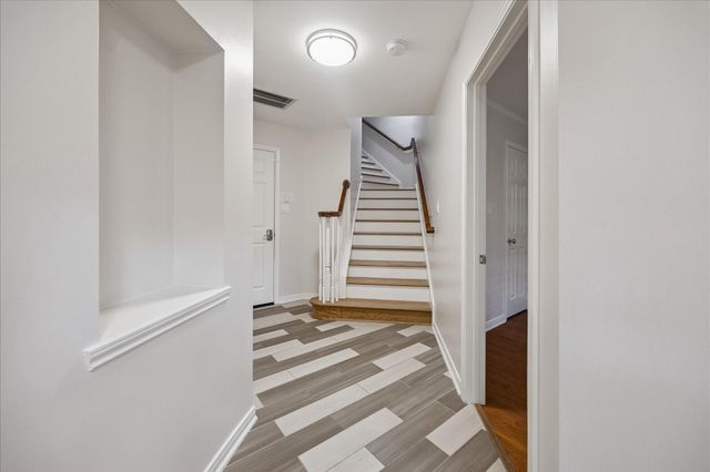 1001 Van Buren Street, Houston, TX 77019