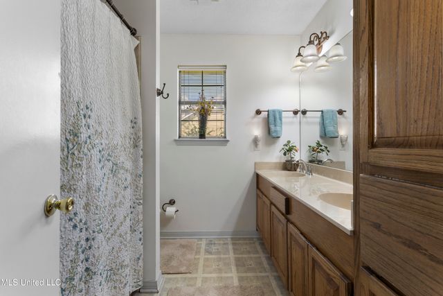 2372 Park Place Drive, Gulfport, MS 39507