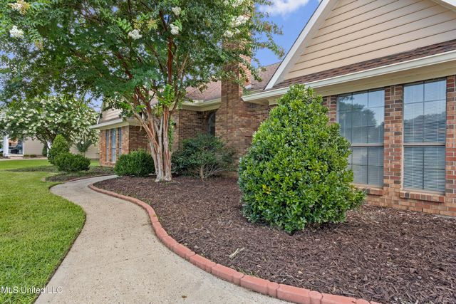2372 Park Place Drive, Gulfport, MS 39507