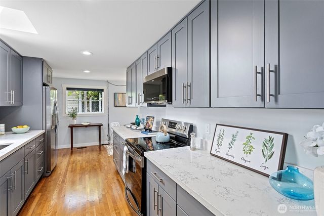 3533 S Austin Street, Seattle, WA 98118