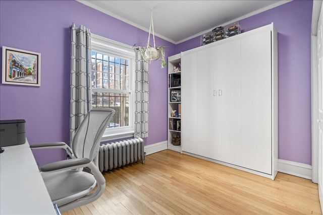 2929 N Pine Grove Avenue 1, Chicago, IL 60657