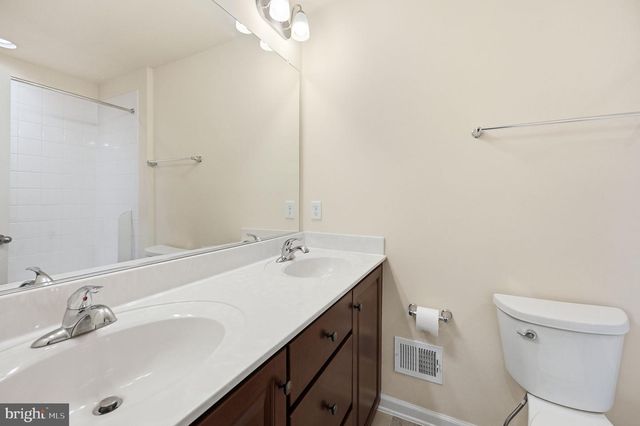 128 ALLIANCE CT, Winchester, VA 22602