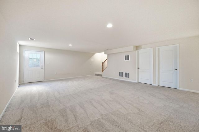 128 ALLIANCE CT, Winchester, VA 22602