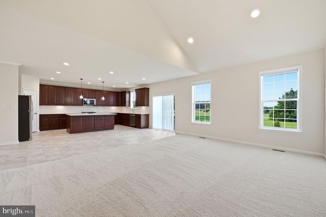 128 ALLIANCE CT, Winchester, VA 22602