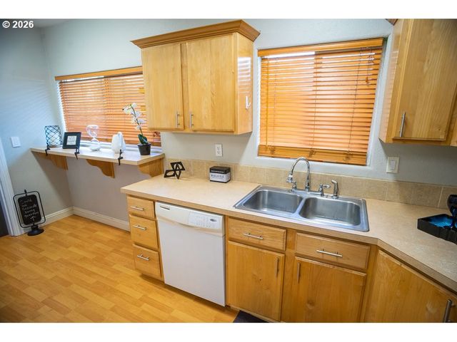 3914 Nw FRANKLIN St, Vancouver, WA 98660