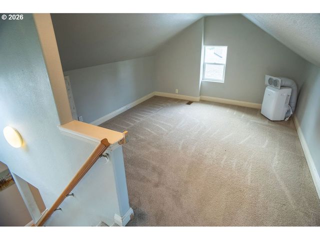 3914 Nw FRANKLIN St, Vancouver, WA 98660