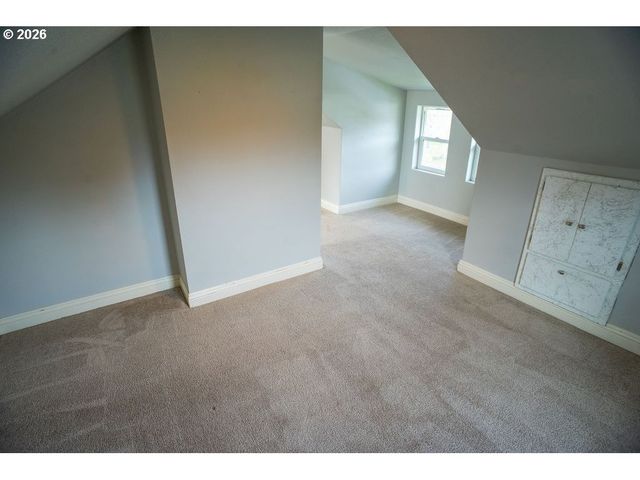 3914 Nw FRANKLIN St, Vancouver, WA 98660