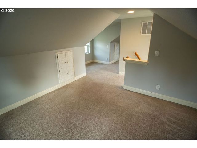 3914 Nw FRANKLIN St, Vancouver, WA 98660