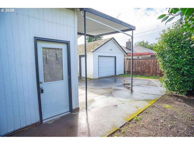 3914 Nw FRANKLIN St, Vancouver, WA 98660