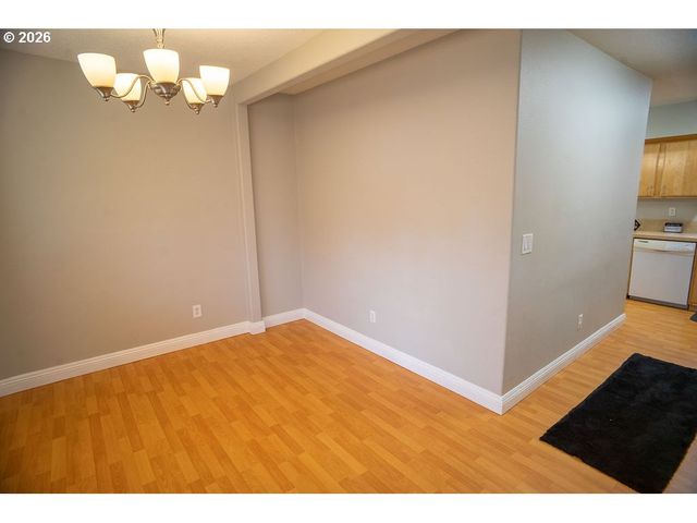 3914 Nw FRANKLIN St, Vancouver, WA 98660