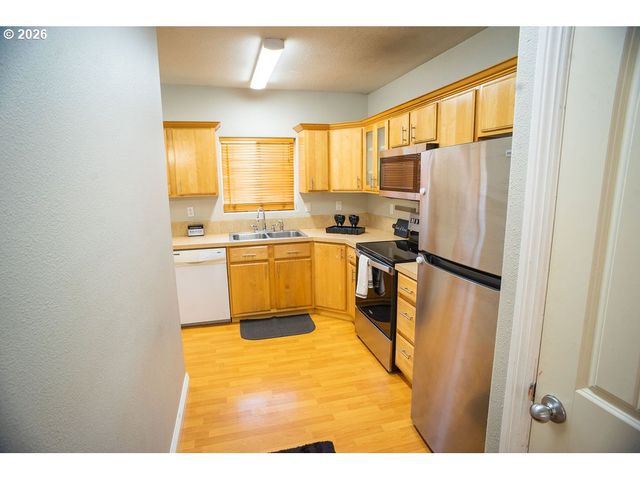 3914 Nw FRANKLIN St, Vancouver, WA 98660