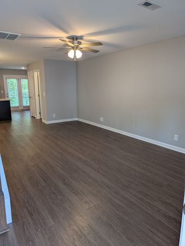 260 Woodland Valley Ln, Clarksville, TN 37040