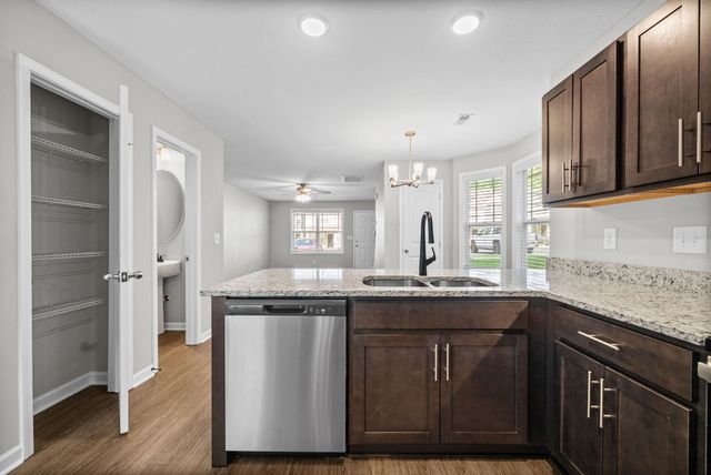 260 Woodland Valley Ln, Clarksville, TN 37040