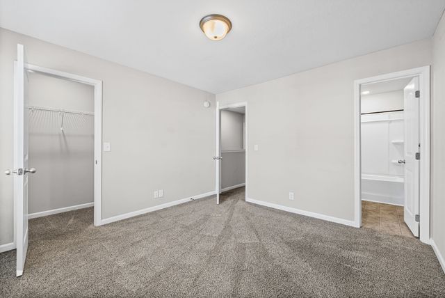 260 Woodland Valley Ln, Clarksville, TN 37040