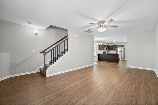 260 Woodland Valley Ln, Clarksville, TN 37040