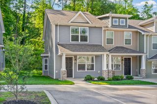 260 Woodland Valley Ln, Clarksville, TN 37040