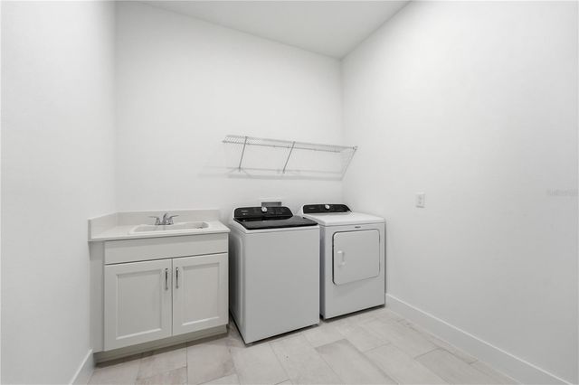 1031 GLORYLAND COURT, Sanford, FL 32771