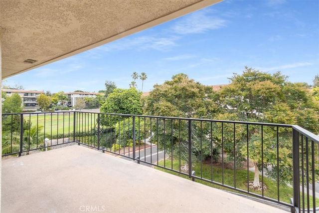 2391 Via Mariposa W 3E, Laguna Woods, CA 92637