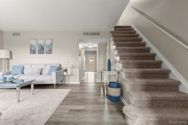 19767 Hayes Court, Northville, MI 48167