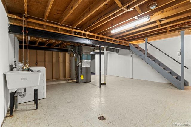 19767 Hayes Court, Northville, MI 48167