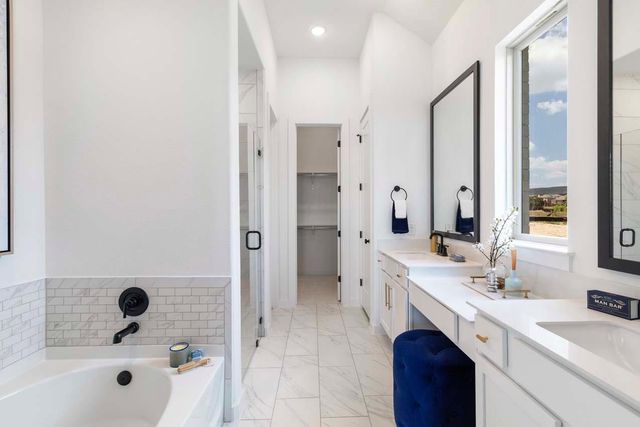 12343 Hackberry Drive, Mont Belvieu, TX 77523