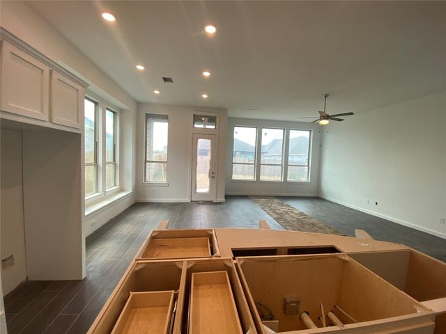 12343 Hackberry Drive, Mont Belvieu, TX 77523